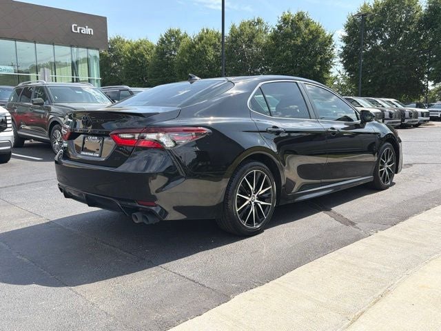 2022 Toyota Camry SE
