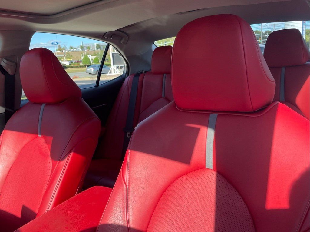 2021 Toyota Camry Hybrid XSE Pano Roof, Leather