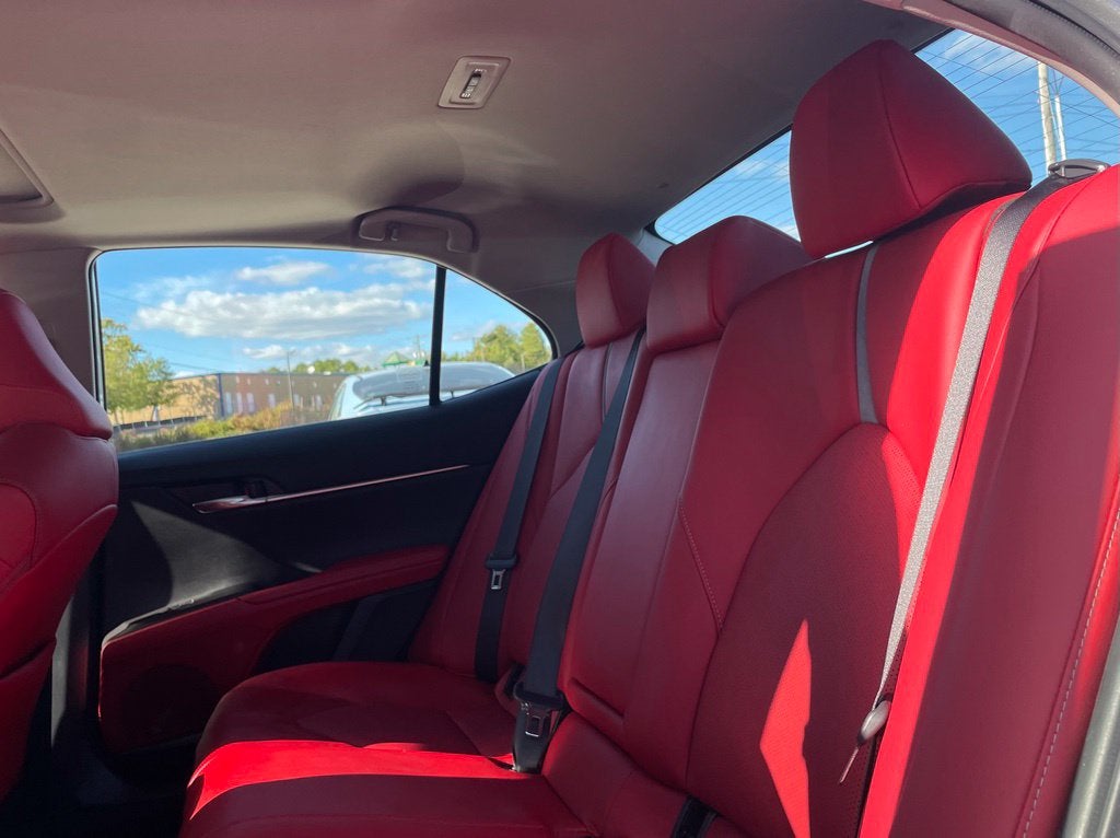 2021 Toyota Camry Hybrid XSE Pano Roof, Leather