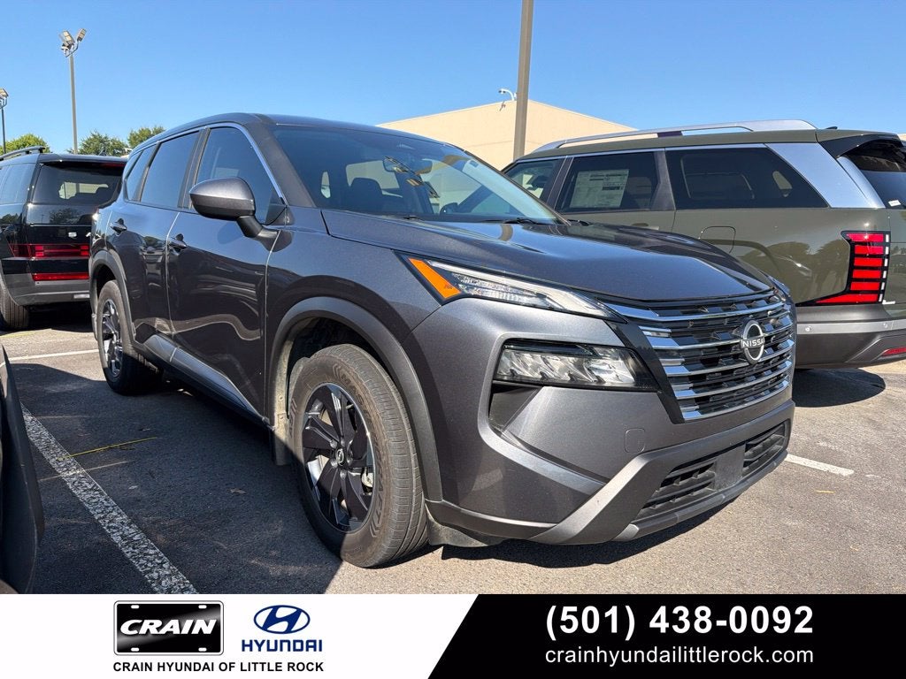 2025 Nissan Rogue SV Clean CarFax, One Owner