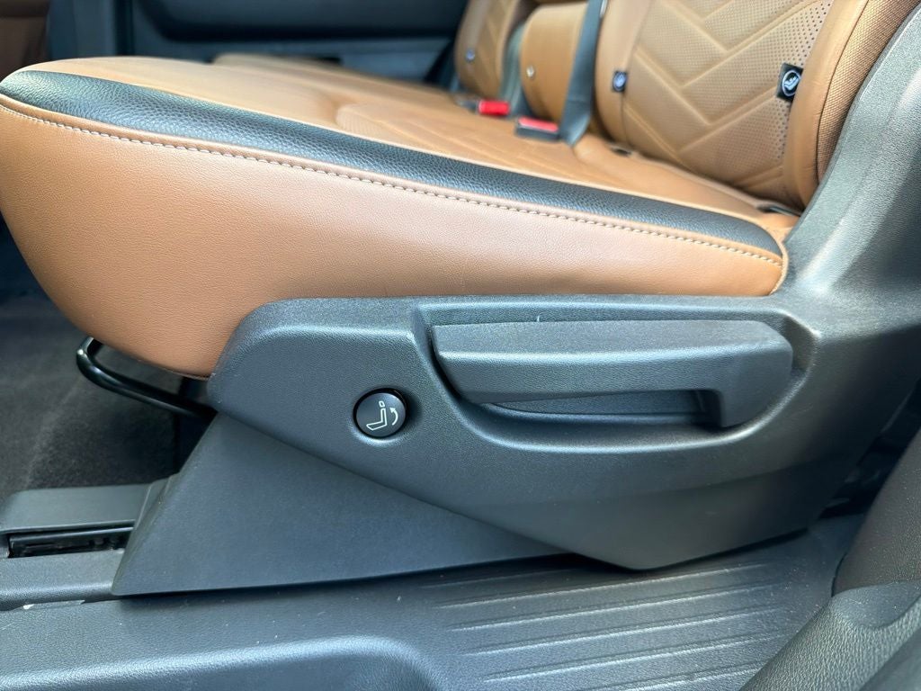 2024 Nissan Pathfinder Platinum CLEAN CARFAX
