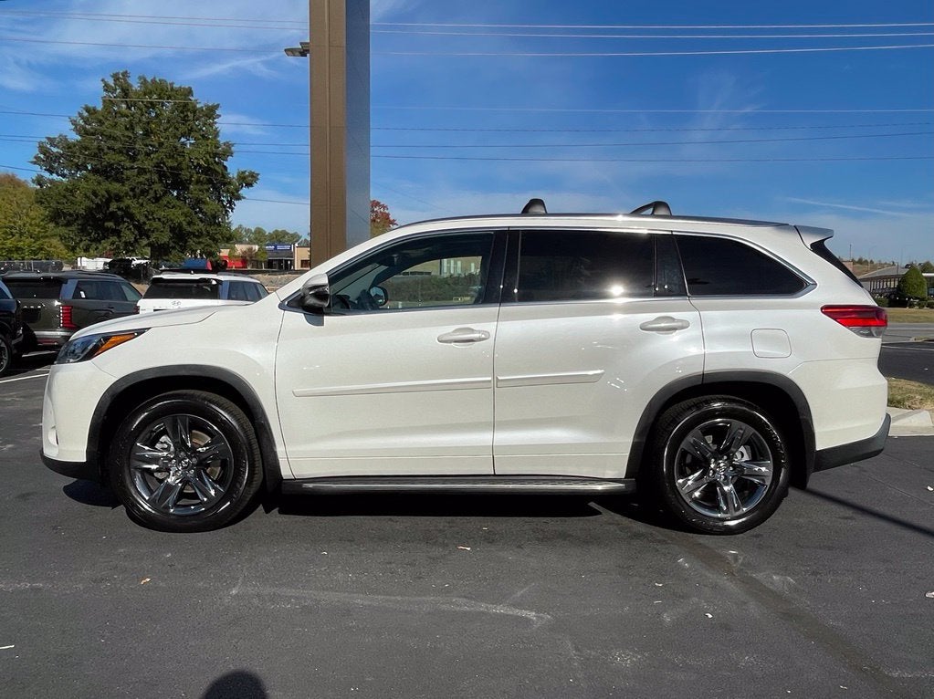 2018 Toyota Highlander Limited Platinum Leather, One Owner, Moonroof, Third Row
