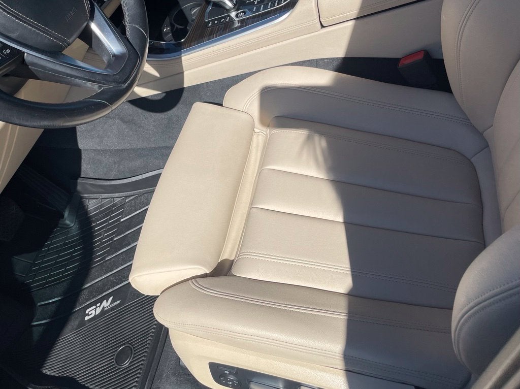 2020 BMW X5 sDrive40i Pano Roof, Leather