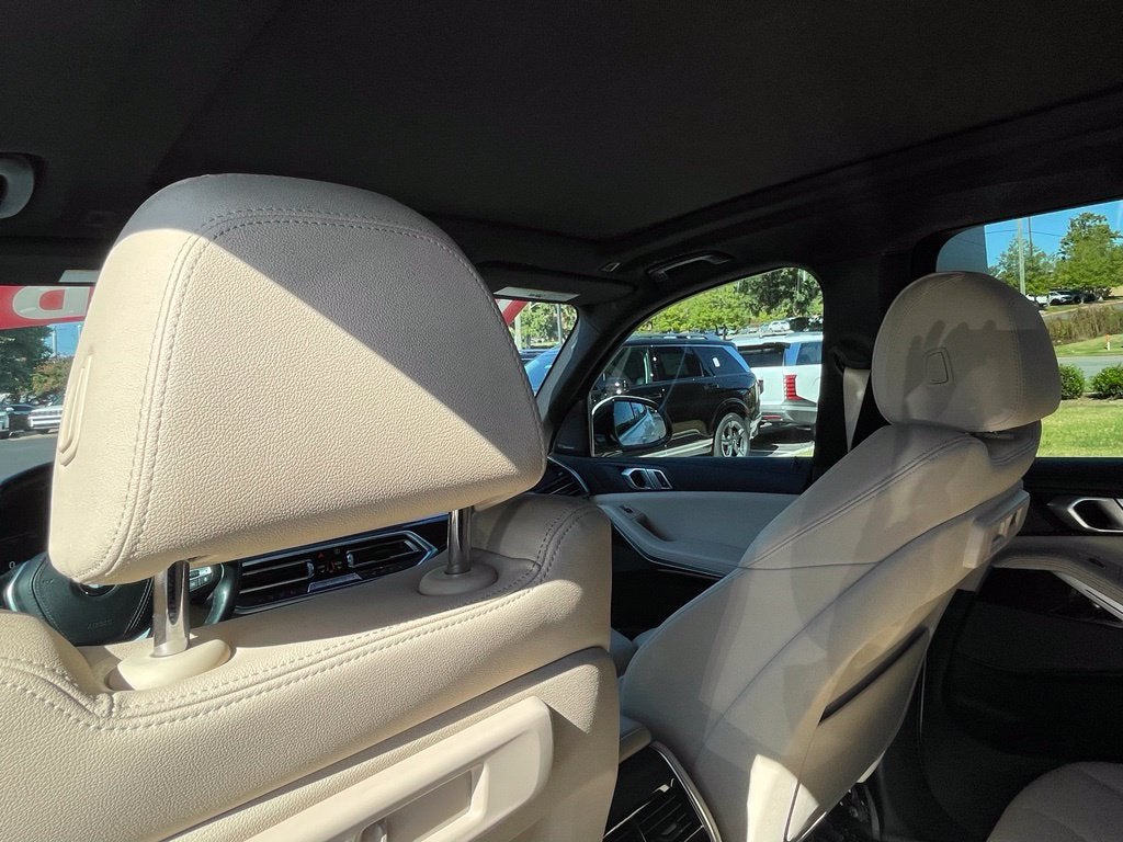 2020 BMW X5 sDrive40i Pano Roof, Leather