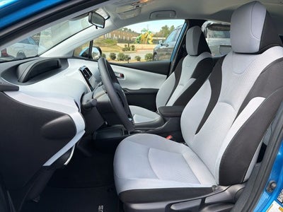 2020 Toyota Prius LE