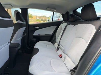 2020 Toyota Prius LE