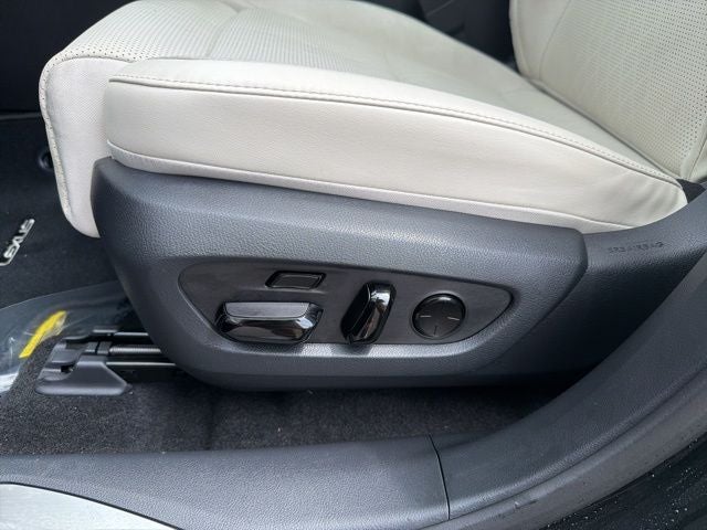 2025 Lexus RX 450h+ Luxury