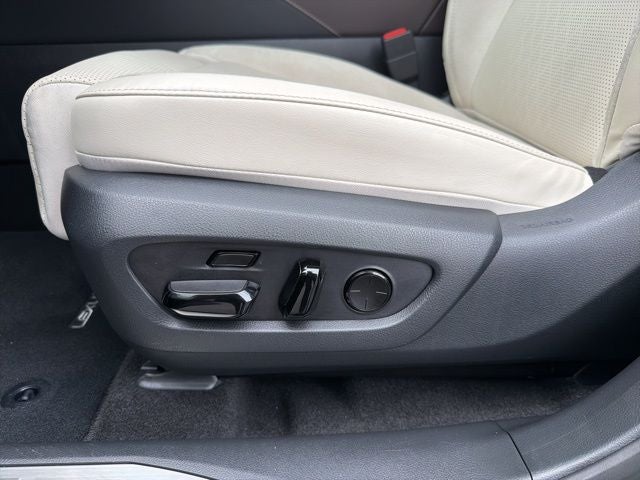 2025 Lexus RX 450h+ Luxury