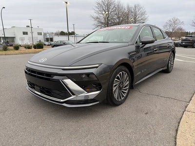 2025 Hyundai Sonata Hybrid SEL Low Miles, Clean CarFax