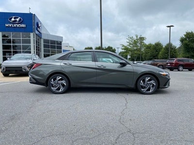 2025 Hyundai Elantra Limited