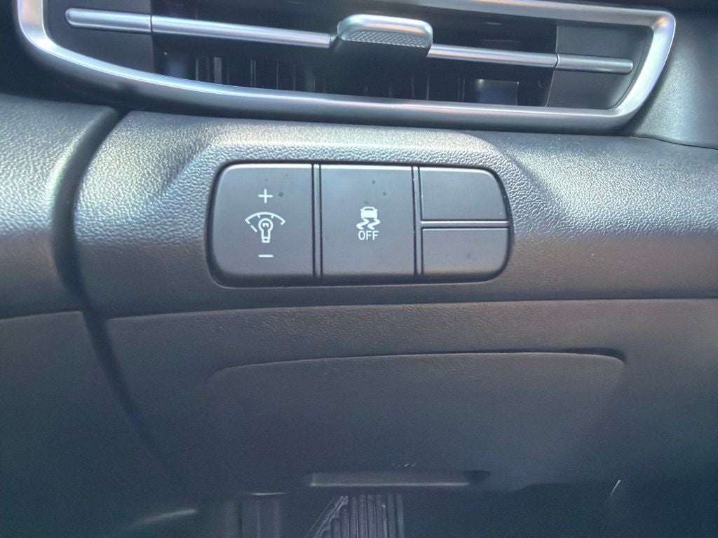 2025 Hyundai Elantra SEL Convenience CARFAX 1-Owner