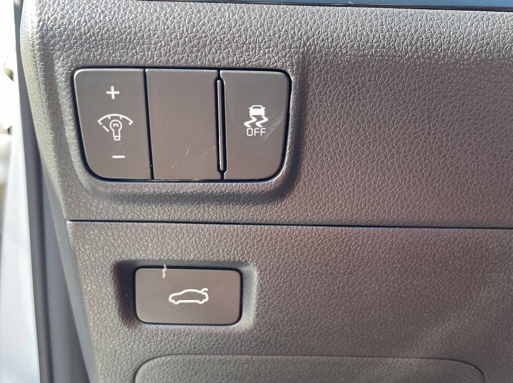 2025 Kia K5 GT-Line Pano Roof, BOSE Audio