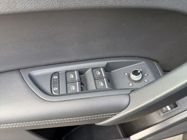 2022 Audi Q5 45 S line Premium quattro