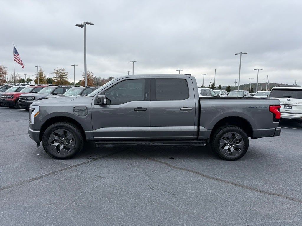 2022 Ford F-150 Lightning Lariat