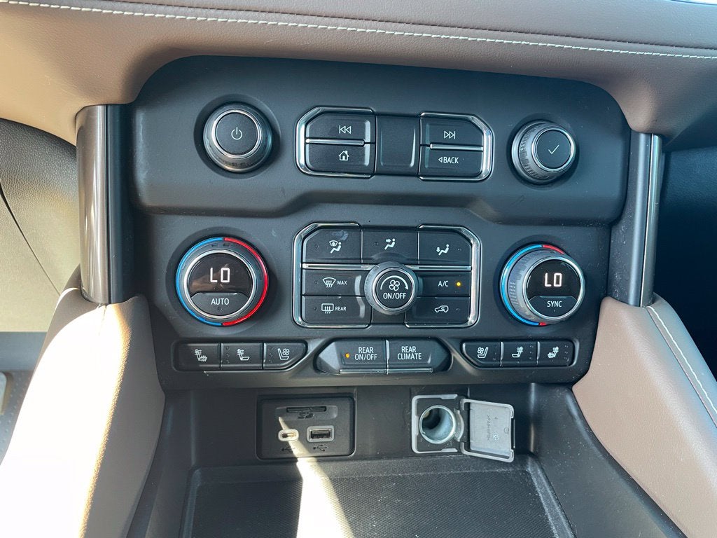2021 Chevrolet Suburban High Country