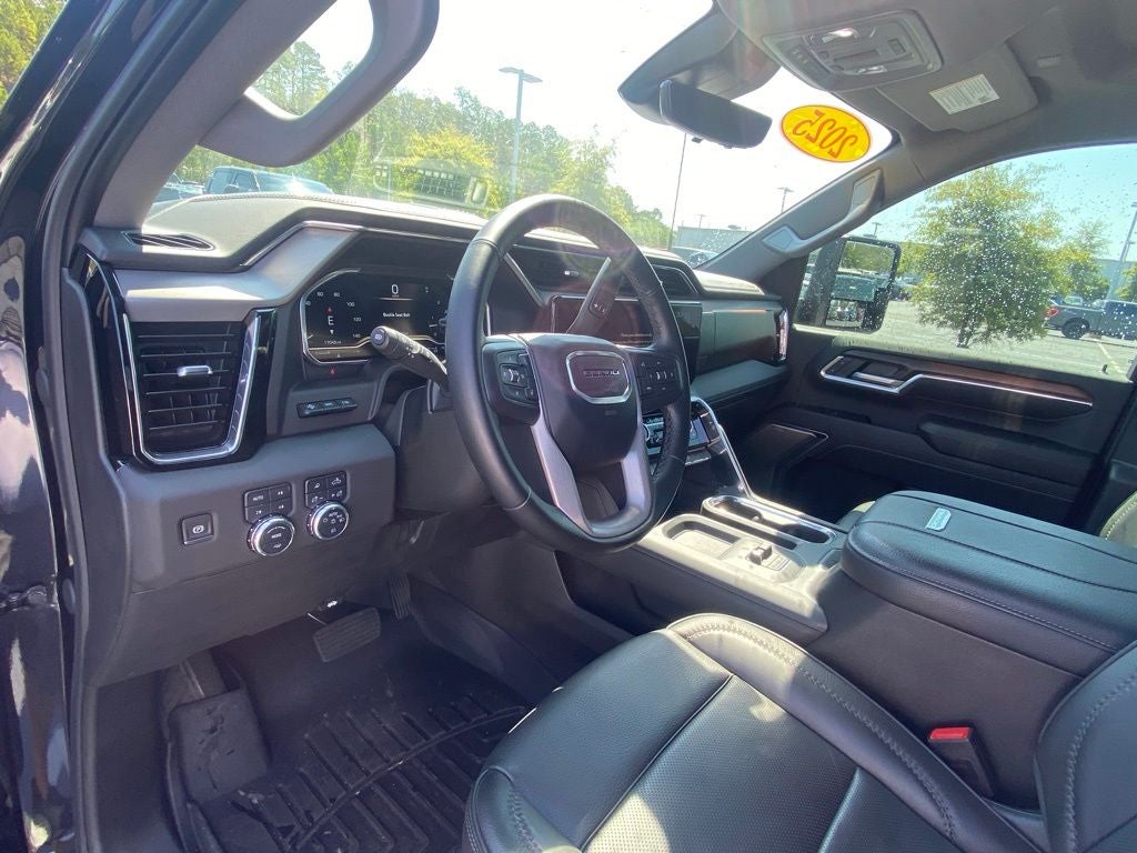 2025 GMC Sierra 2500HD Denali