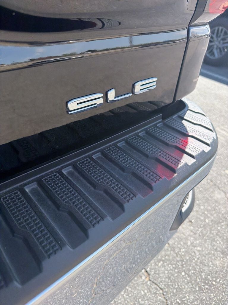 2024 GMC Sierra 1500 SLE