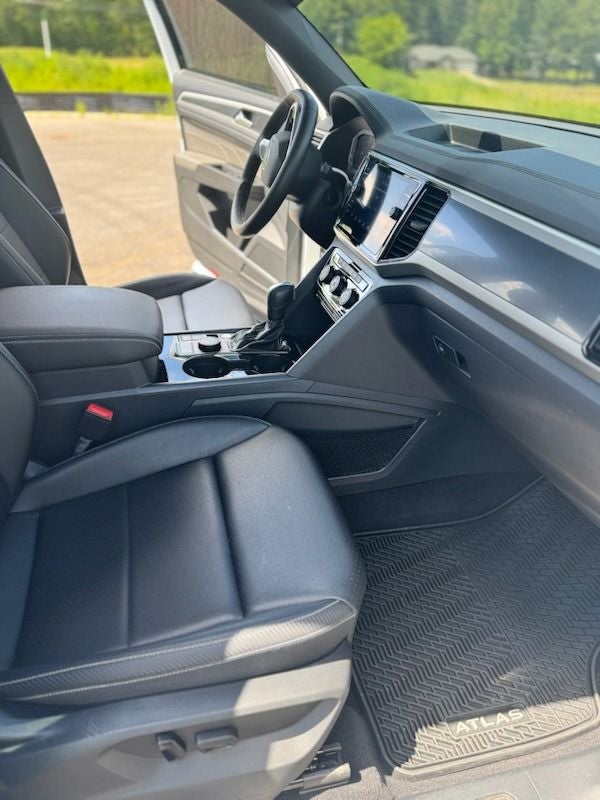 2023 Volkswagen Atlas Cross Sport 3.6L V6 SEL R-Line