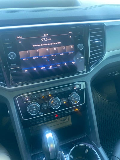 2023 Volkswagen Atlas Cross Sport 3.6L V6 SEL R-Line