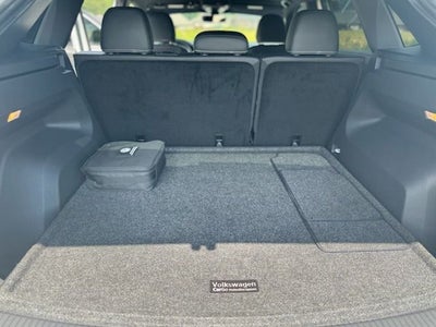 2023 Volkswagen Atlas Cross Sport 3.6L V6 SEL R-Line