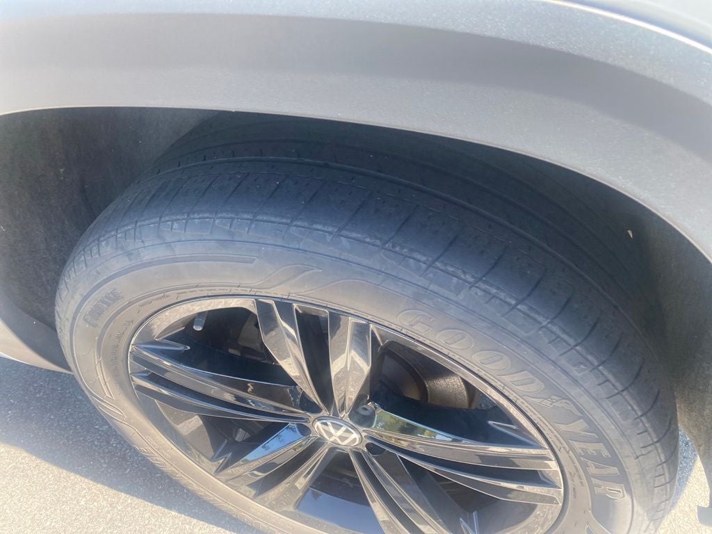 2023 Volkswagen Atlas Cross Sport 3.6L V6 SEL R-Line