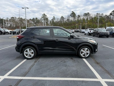 2023 Nissan Kicks S