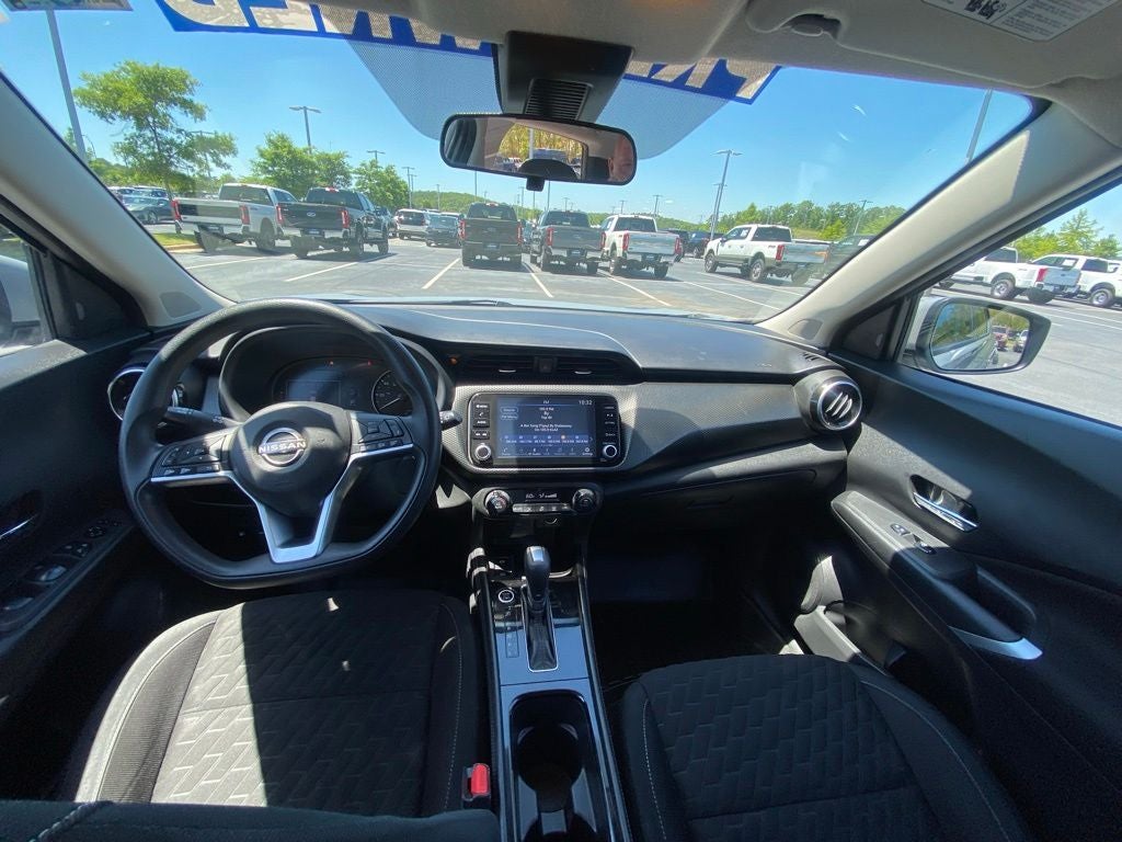 2022 Nissan Kicks SV