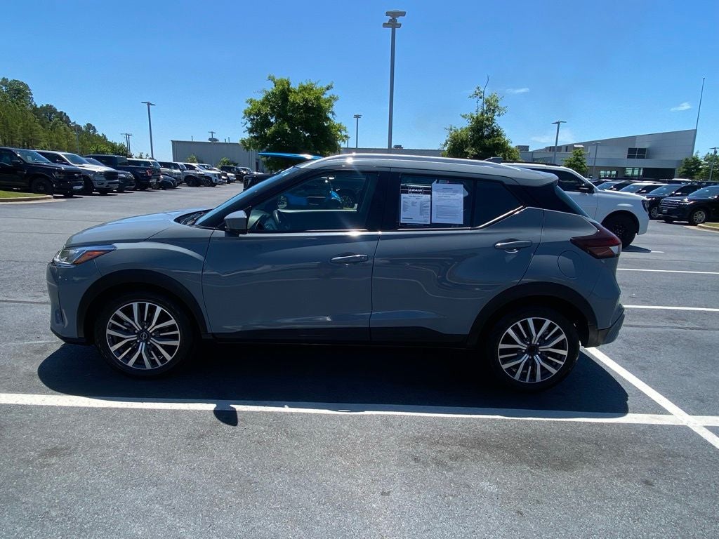 2022 Nissan Kicks SV