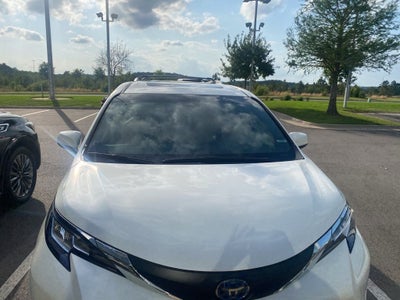 2021 Toyota Sienna XLE 8 Passenger