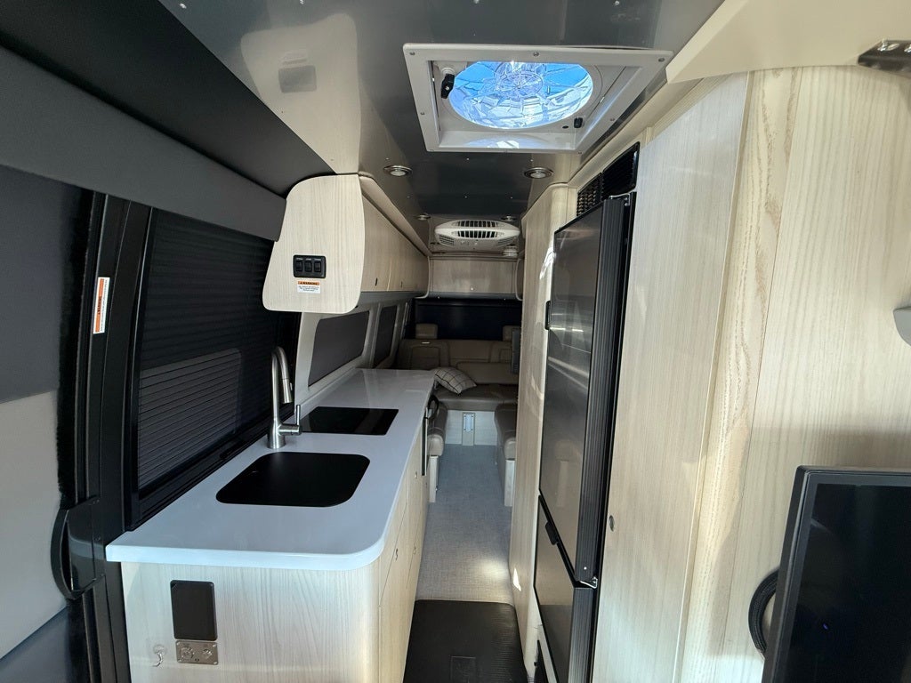 2023 Mercedes-Benz Airstream Cargo 170 WB High Roof