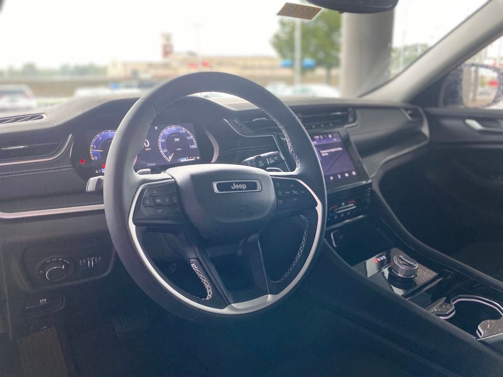 2023 Jeep Grand Cherokee Laredo