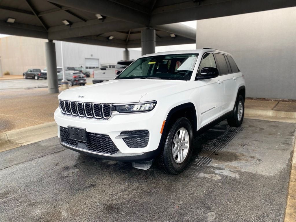 2023 Jeep Grand Cherokee Laredo