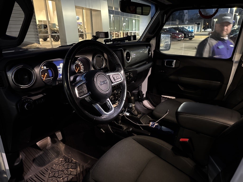 2022 Jeep Gladiator Overland