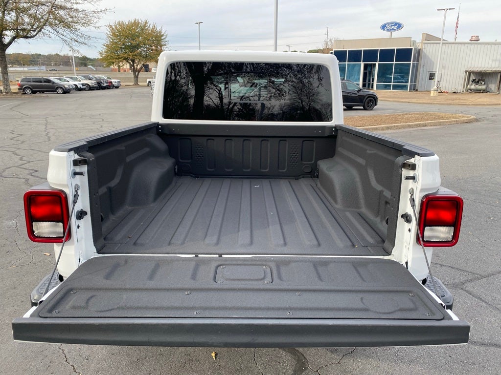2023 Jeep Gladiator Overland