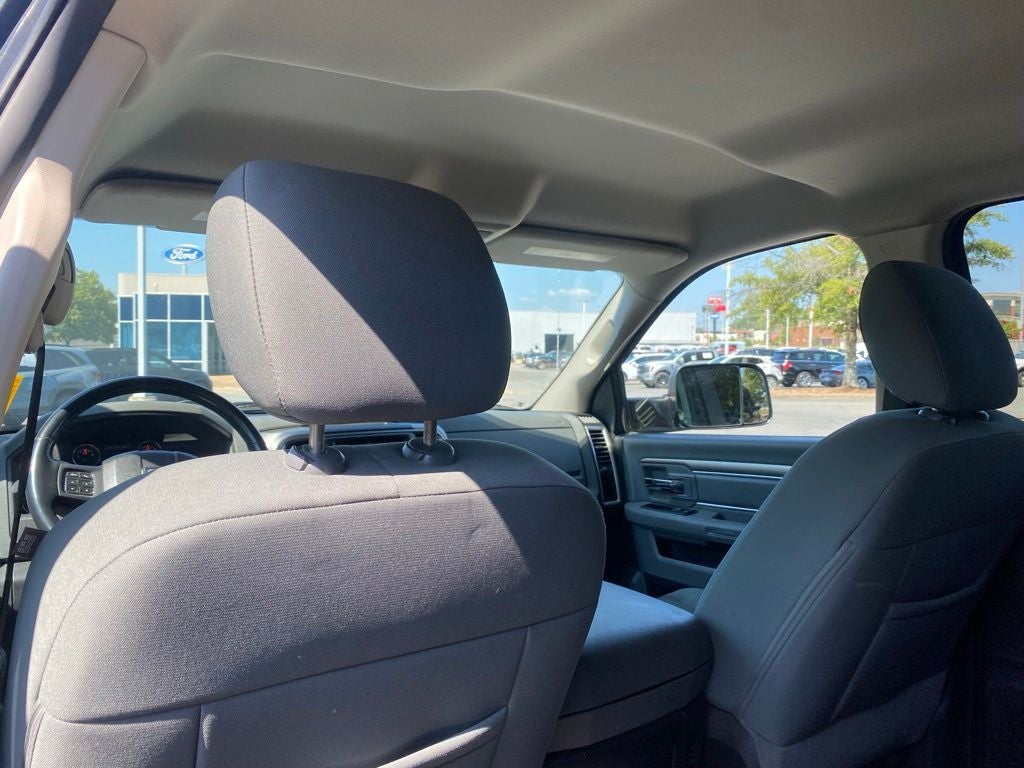 2014 RAM 1500 Big Horn - 4WD - LOW MILES - CLEAN CARFAX