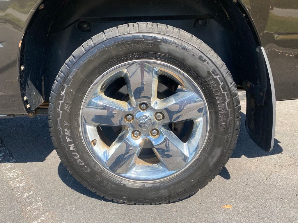2014 RAM 1500 Big Horn - 4WD - LOW MILES - CLEAN CARFAX