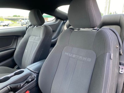 2022 Ford Mustang EcoBoost