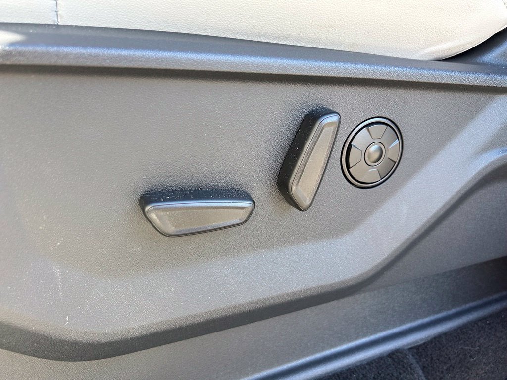 2025 Ford Expedition Platinum - 4WD - PLATINUM ULTIMATE