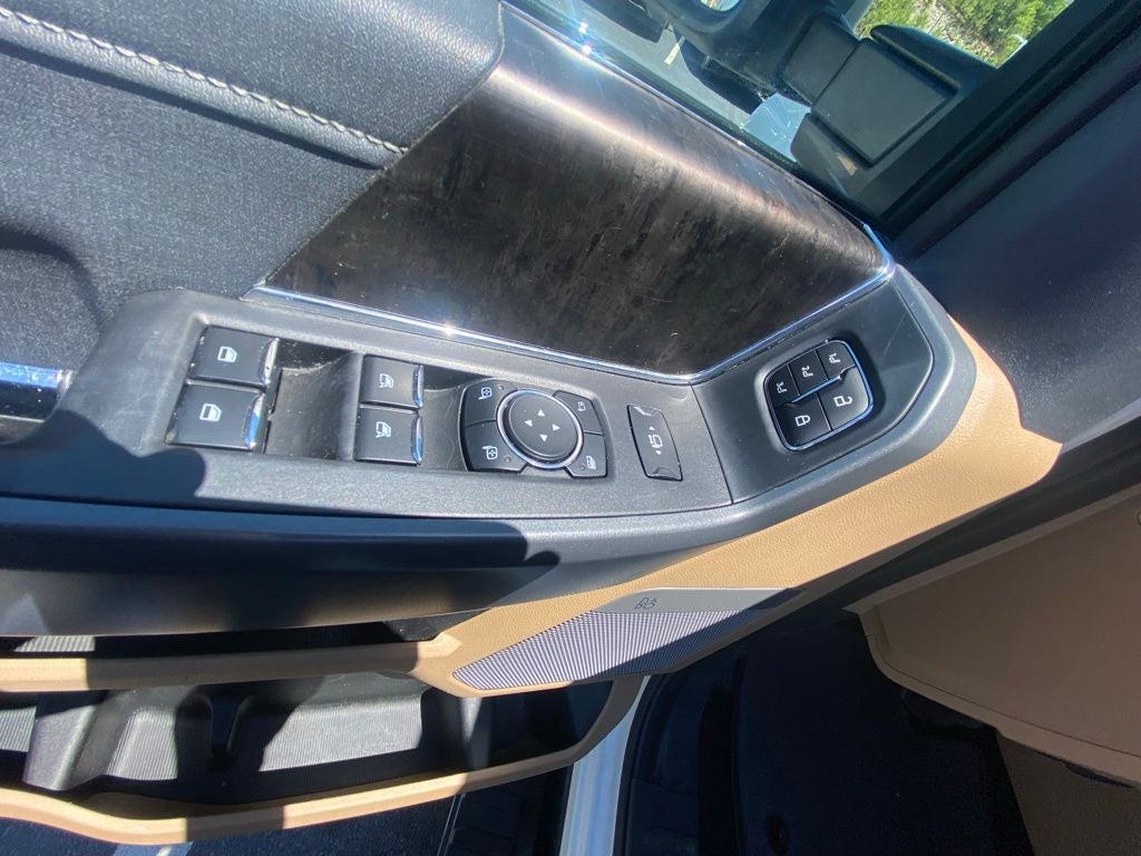 2024 Ford F-250SD Lariat - 4WD - TWIN PANEL ROOF