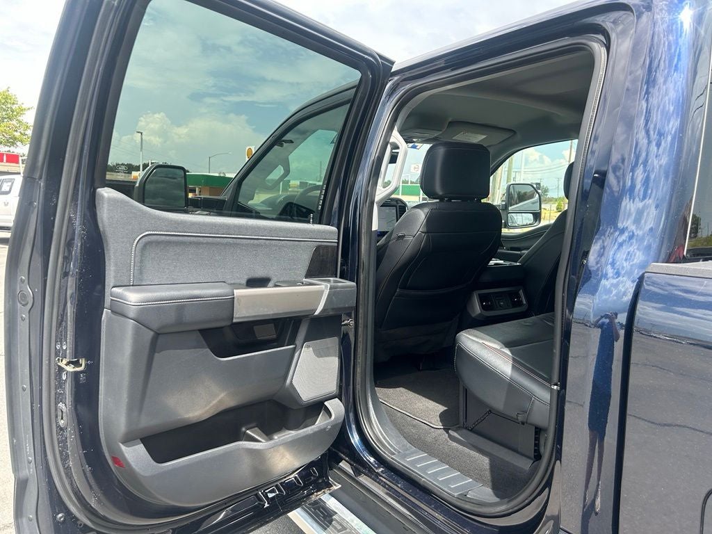2023 Ford F-350SD Lariat