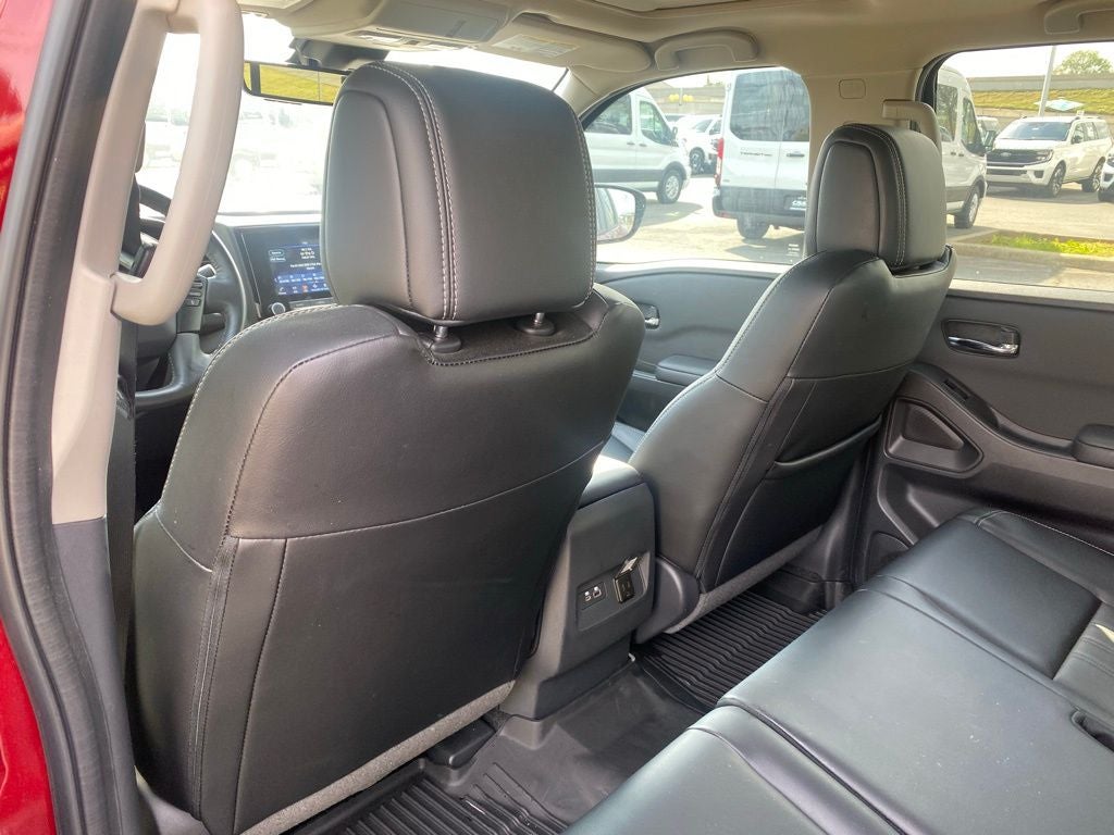 2024 Nissan Frontier SL