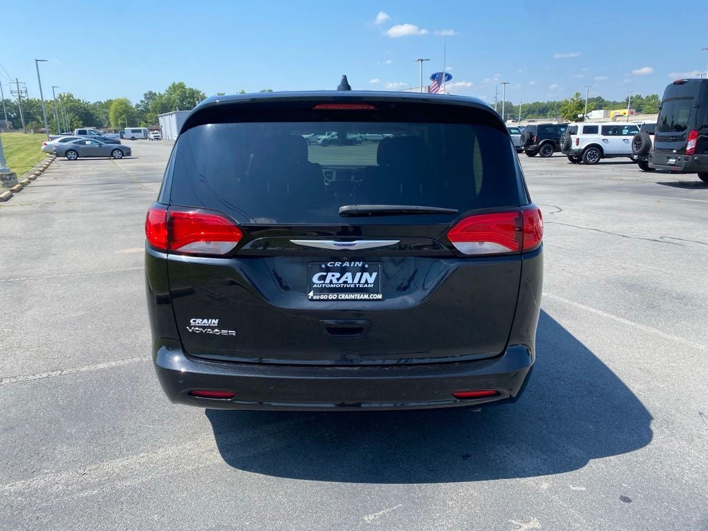 2020 Chrysler Voyager LX