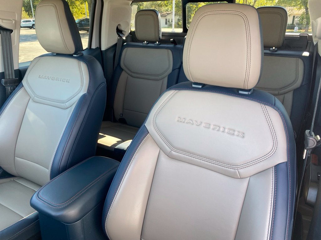 2025 Ford Maverick Lariat - AWD - BLACK PACKAGE - 2.5L HYBRID