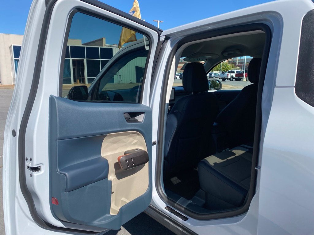 2025 Ford Maverick Lariat - AWD - BLACK PACKAGE - 2.5L HYBRID