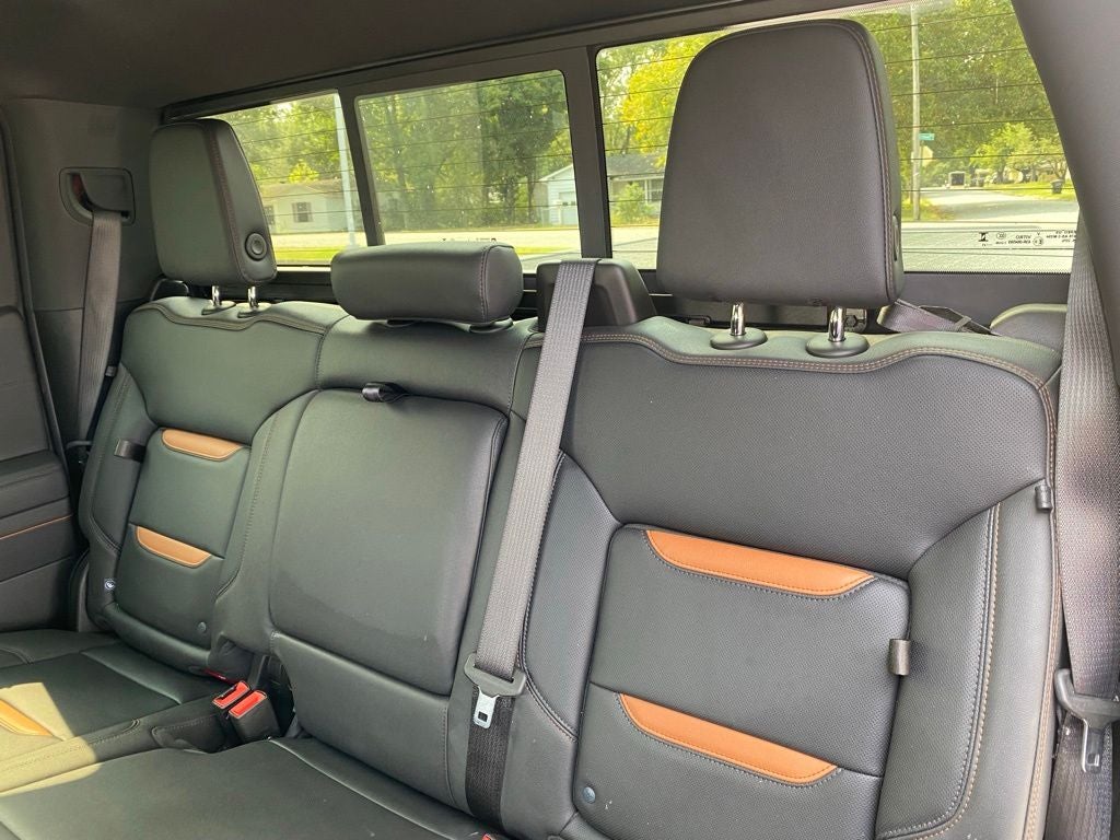 2025 GMC Sierra 1500 AT4 - TECH PKG - ONE OWNER - SUNROOF