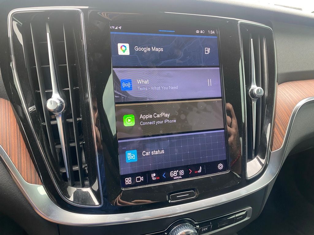 2023 Volvo S60 Recharge Plug-In Hybrid T8 Plus Black Edition