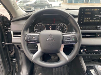 2025 Mitsubishi Outlander SE - FORD BLUE CERTIFIED
