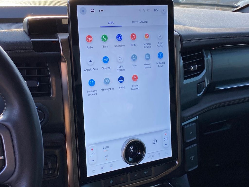 2023 Ford F-150 Lightning Lariat