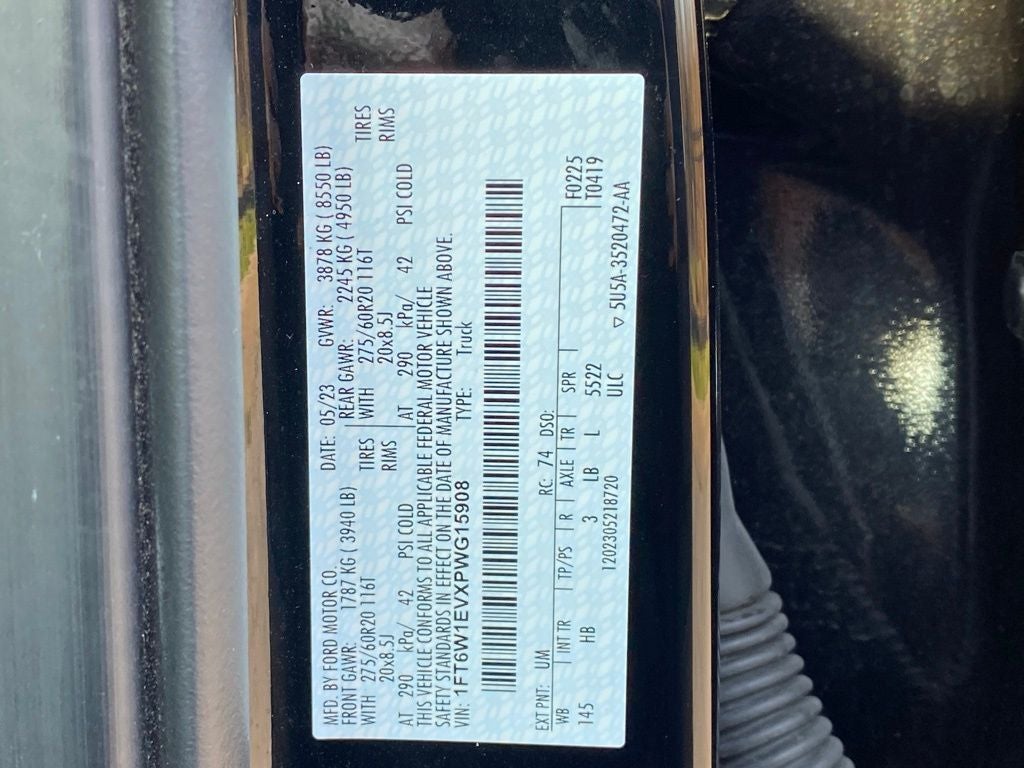 2023 Ford F-150 Lightning Lariat