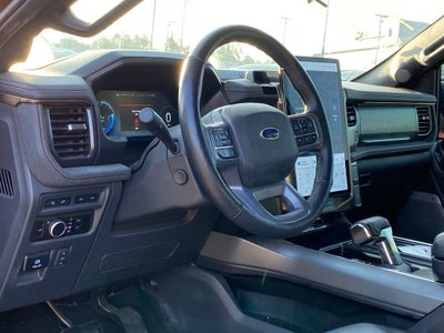 2023 Ford F-150 Lightning Lariat